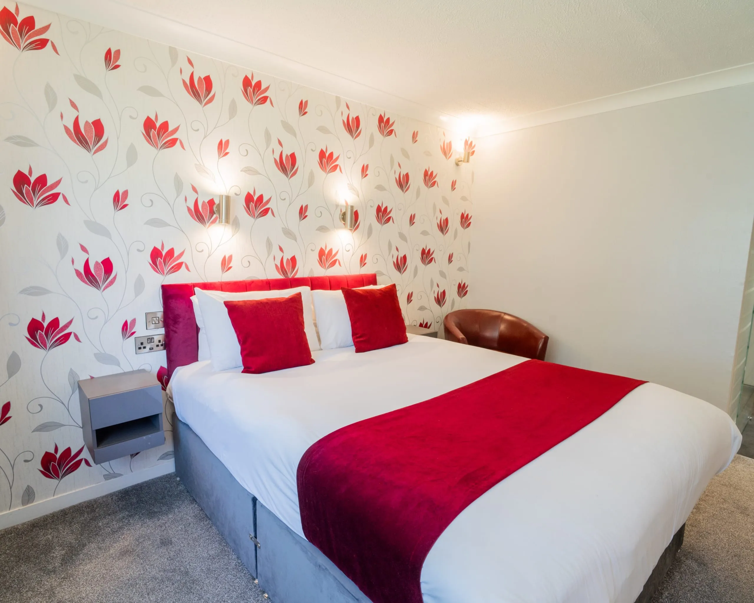 Double Room room image 3