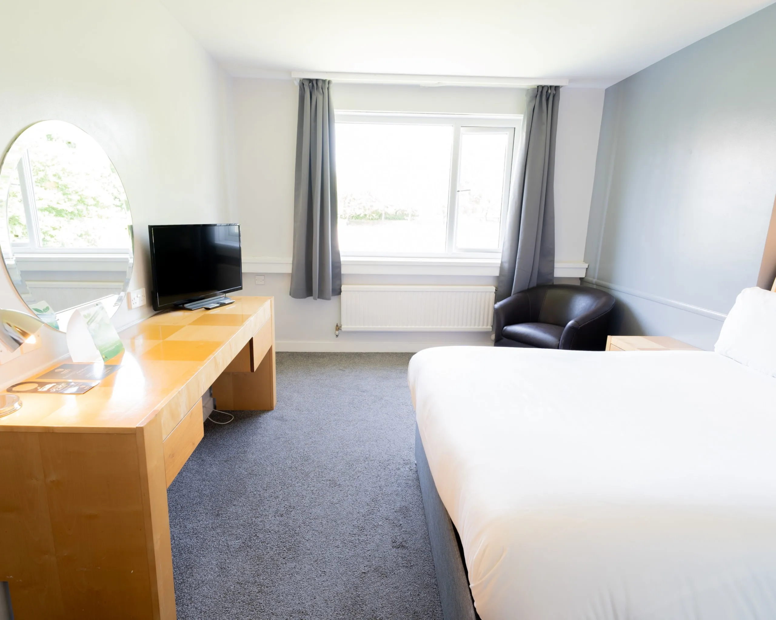 Double Room room image 7