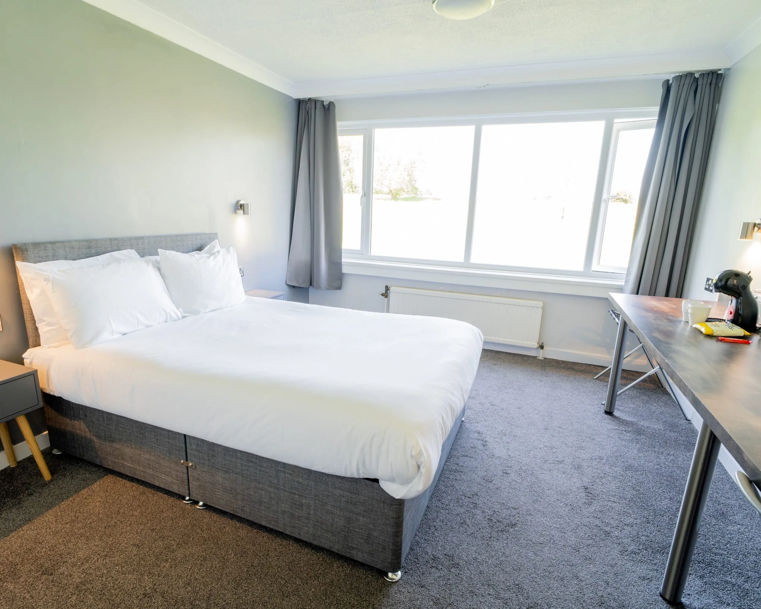 Premium Suite room image 3