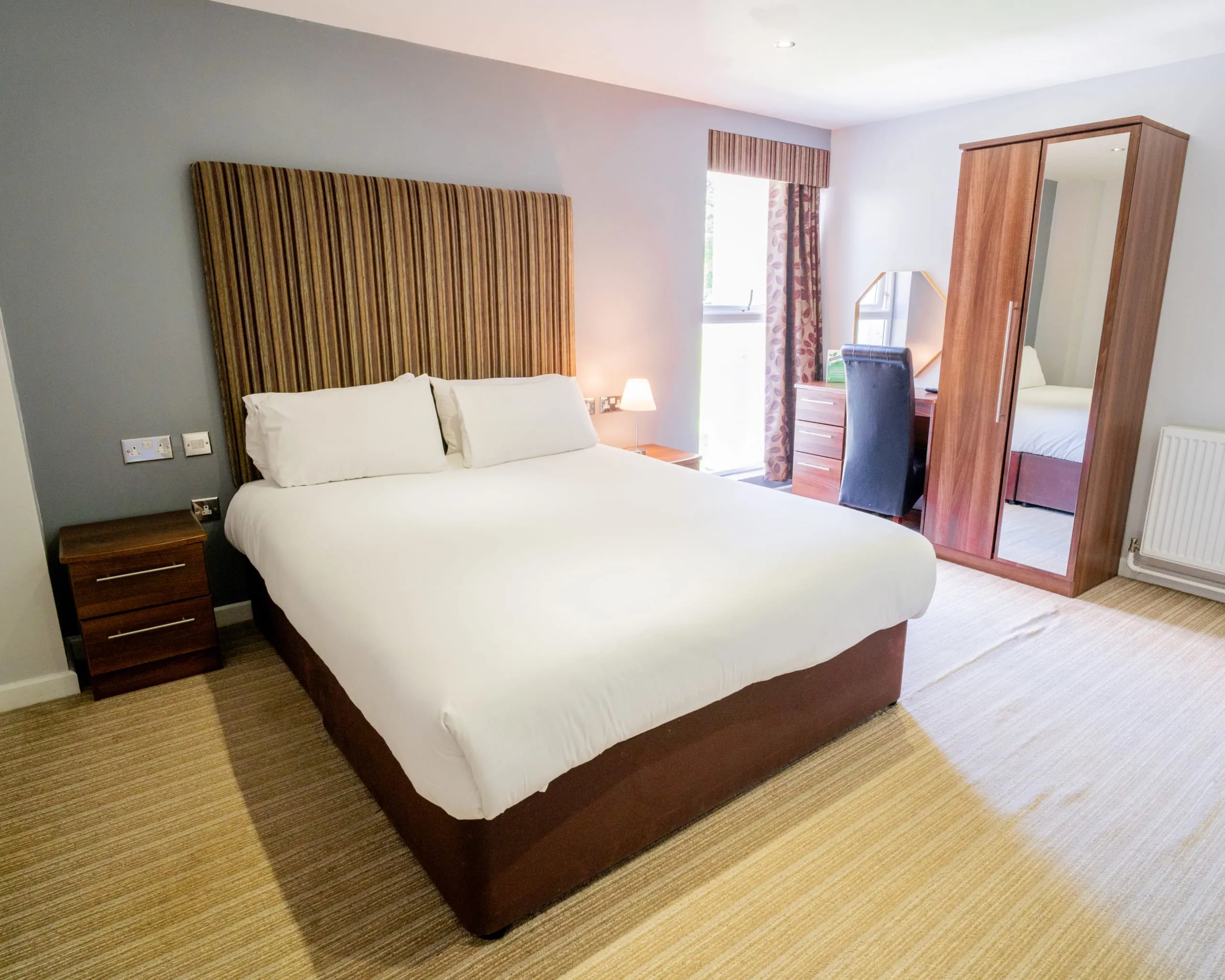 Premium Suite room image 2